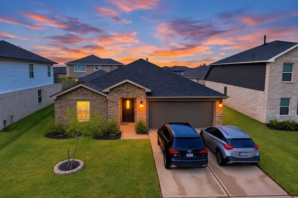 7902 Wrangler Shack Lane, Rosharon, TX 77583