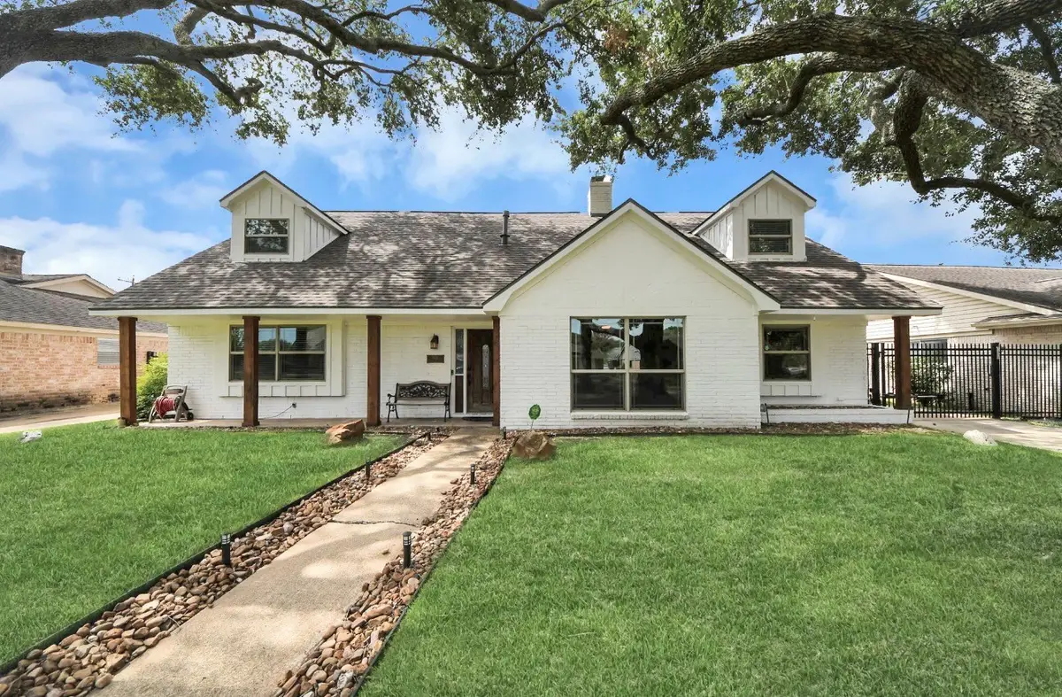 7631 Burning Hills Drive, Houston, TX 77071 - #1