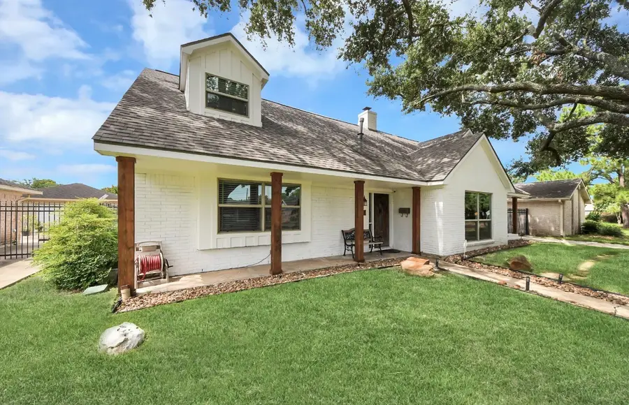 7631 Burning Hills Drive, Houston, TX 77071 - #3
