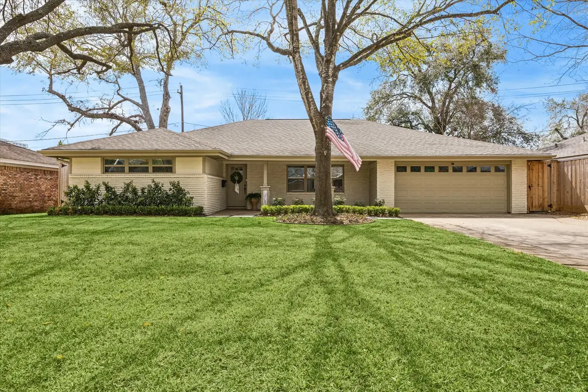 9829 Pine Lake Drive, Houston, TX 77055 - #1