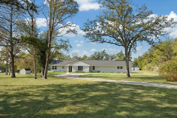 3455 Fm 1948 Road N, Burton, TX 77835