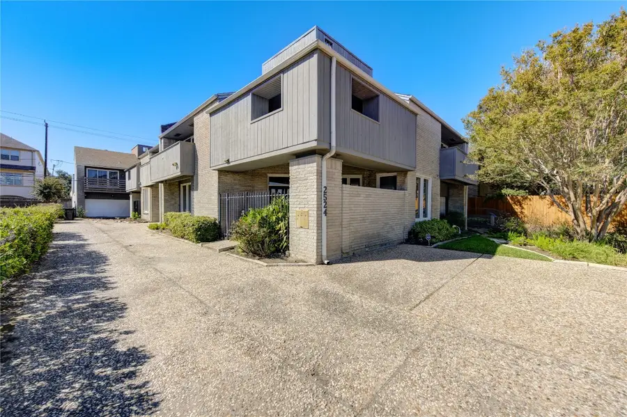2524 Nantucket Drive #B, Houston, TX 77057 - #2