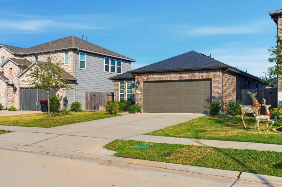 7819 Wyndham Harbor Court, Richmond, TX 77407 - Image #2