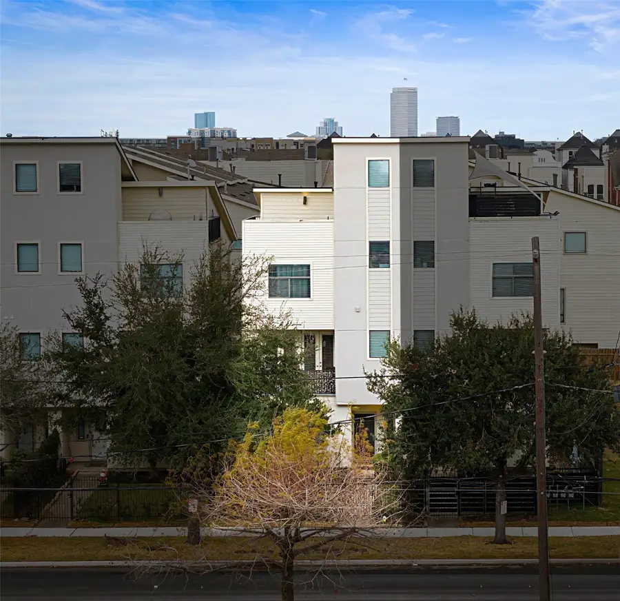 2320 Emancipation Avenue, Houston, TX 77004 - Image #2