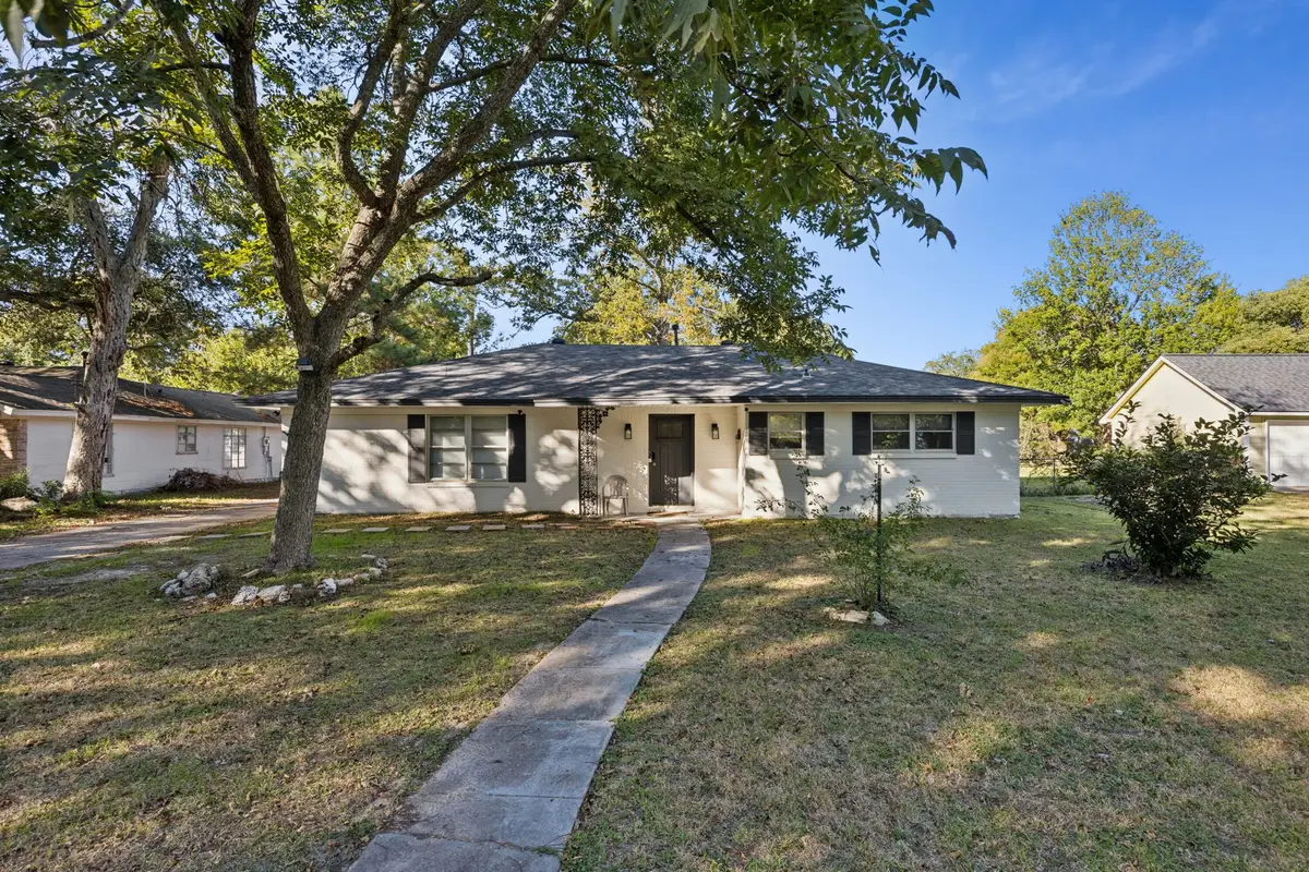 300 Forrest Street, Baytown, TX 77520 - Image #1
