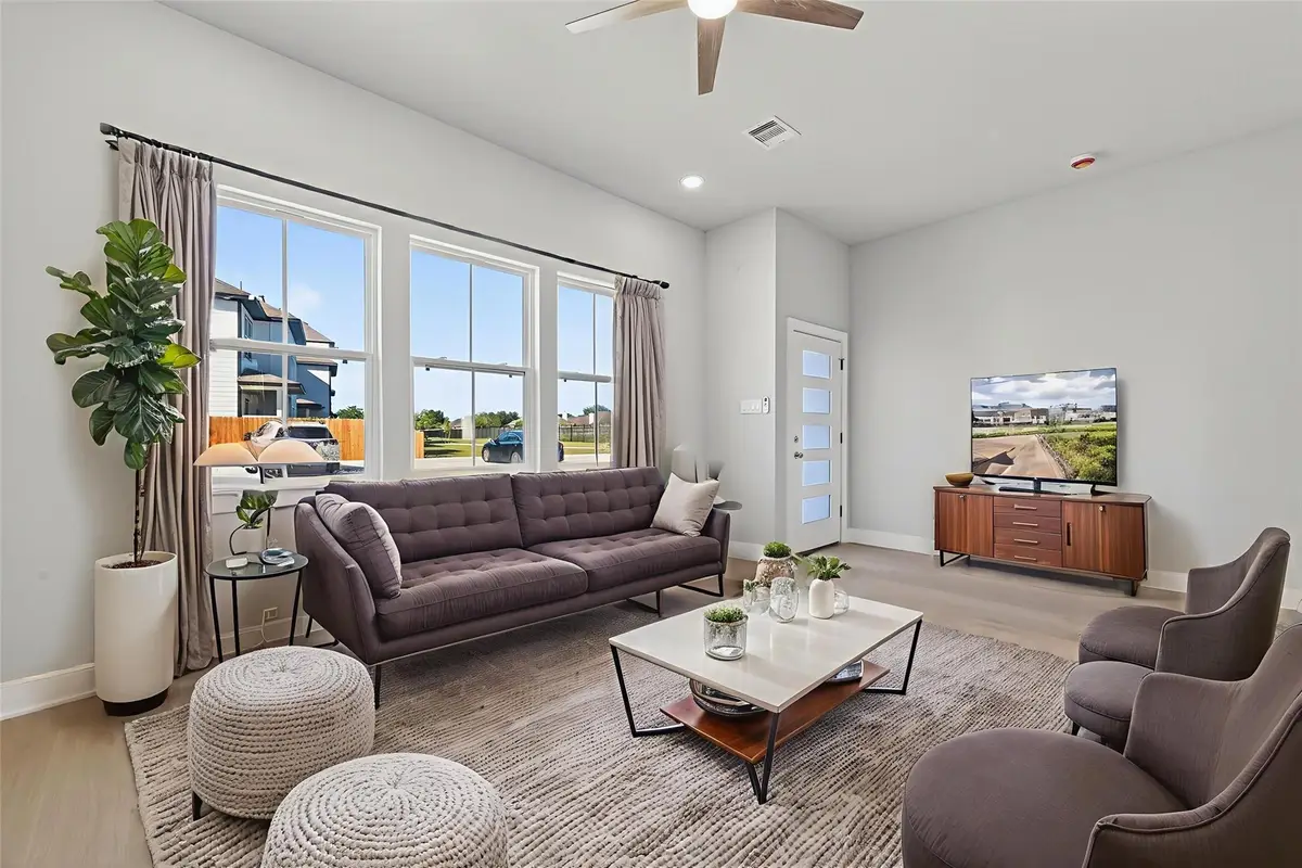 6702 Metro Blvd #3, Houston, TX 77083 - #1