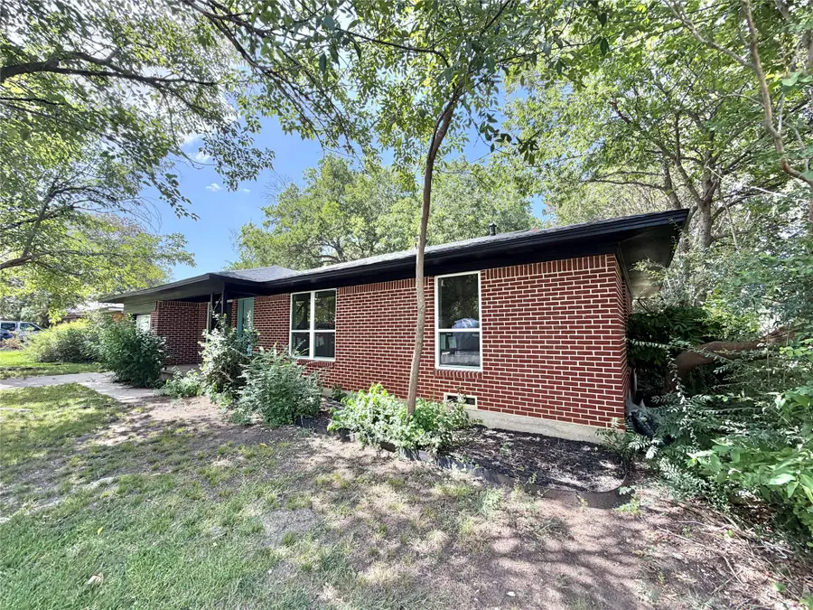 1812 Carlton Street, Denton, TX 76201 - #2
