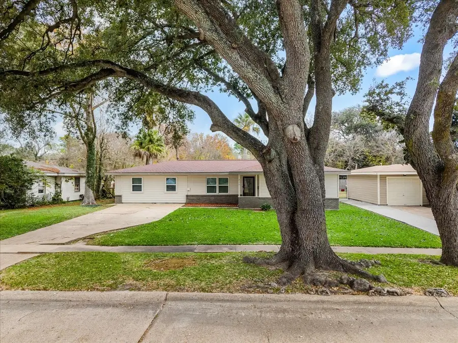 516 23rd Avenue N, Texas City, TX 77590 - Image #3