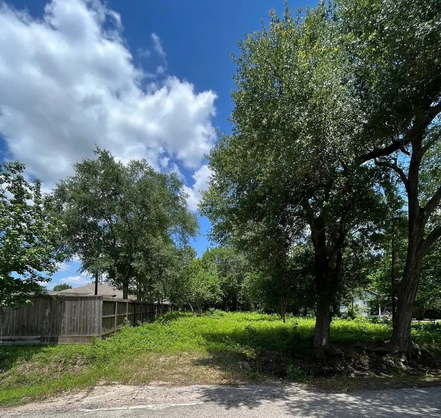 2328 Paul Quinn Street, Houston, TX 77091 - Image #2