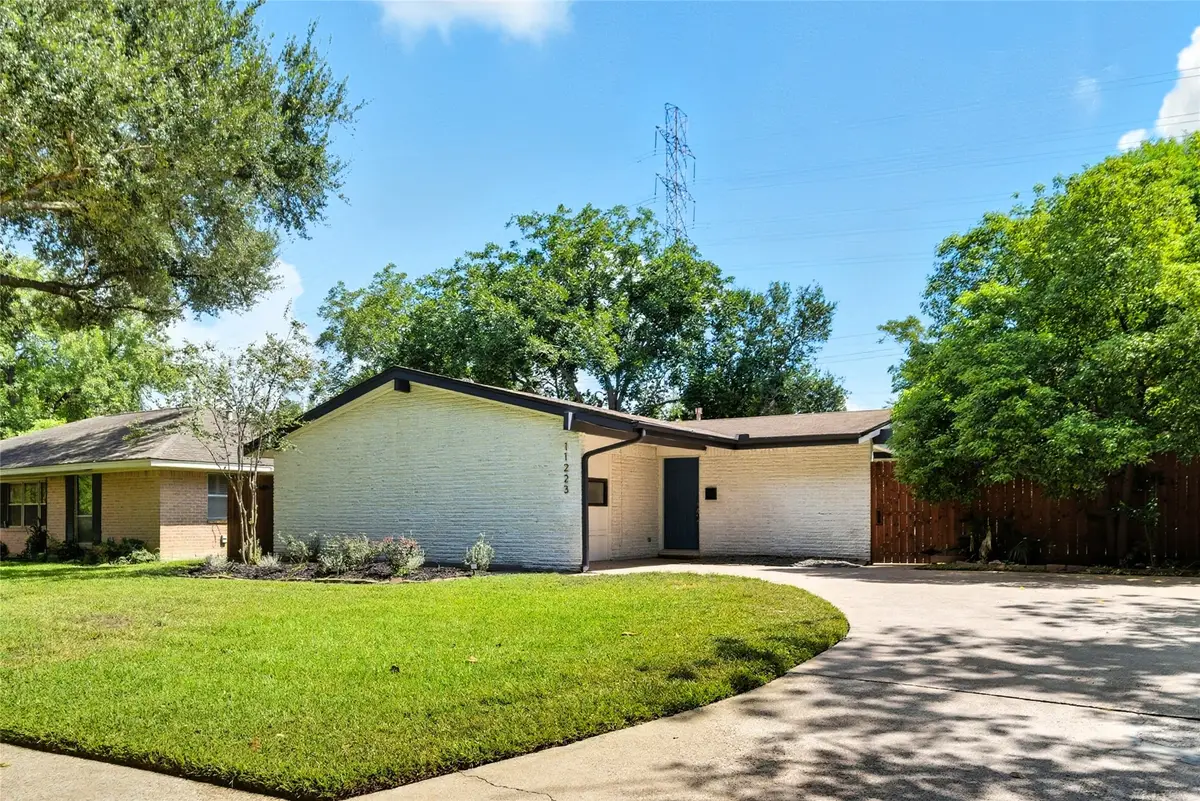 11223 Greenwillow Drive, Houston, TX 77035 - Image #1