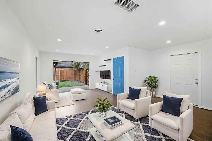 11223 Greenwillow Drive, Houston, TX 77035 - Image #3