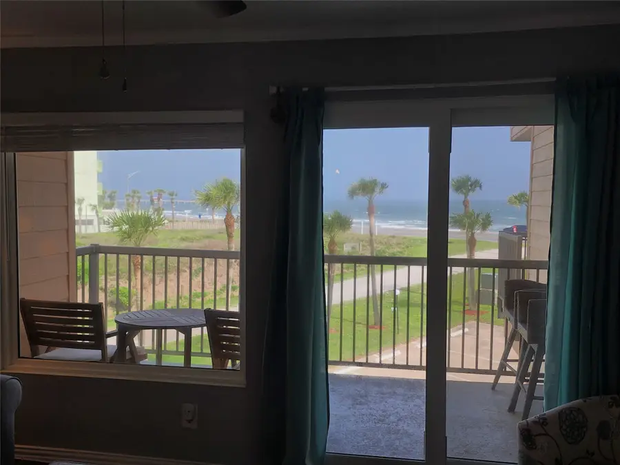 9520 Seawall Boulevard #216, Galveston, TX 77554 - Image #2