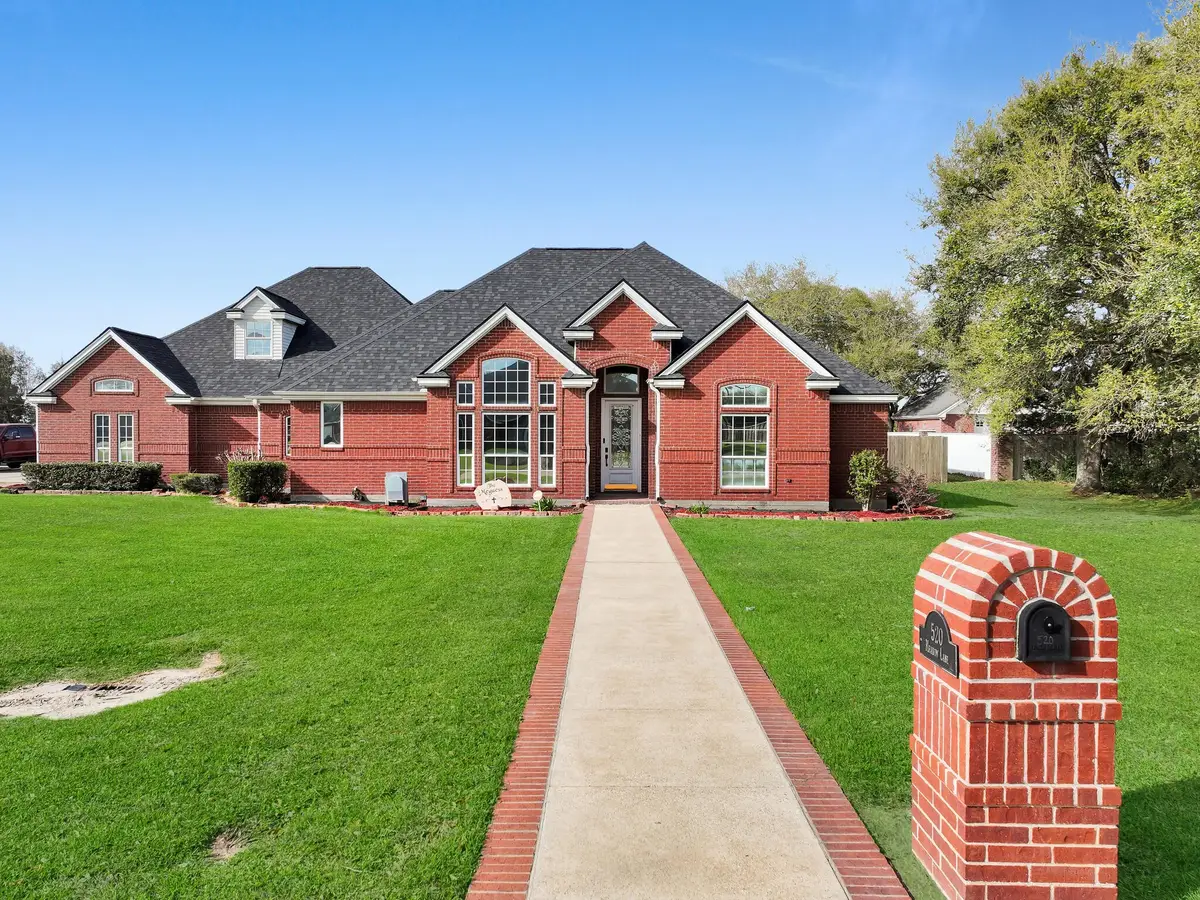 520 Meadow Lane, Winnie, TX 77665 - #1