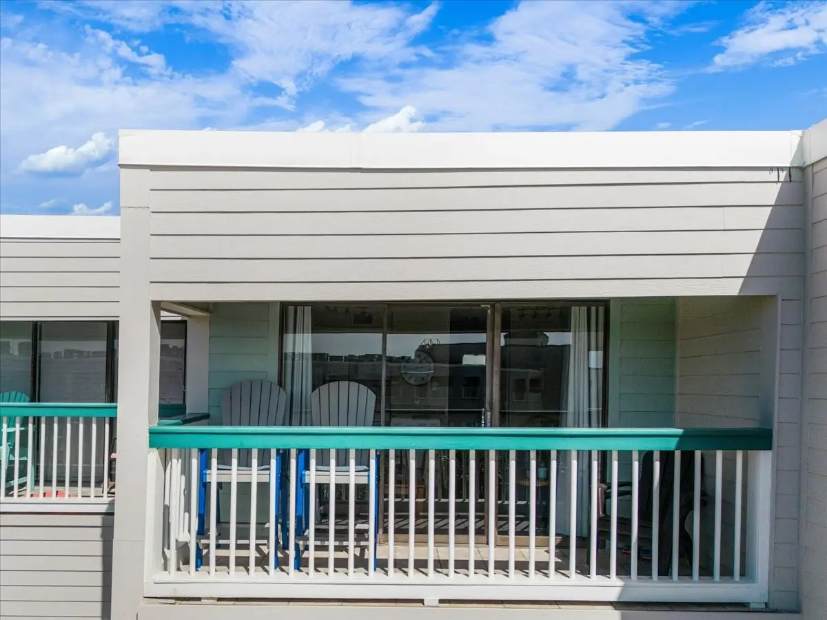 6102 Seawall Boulevard #322, Galveston, TX 77551 - Image #1