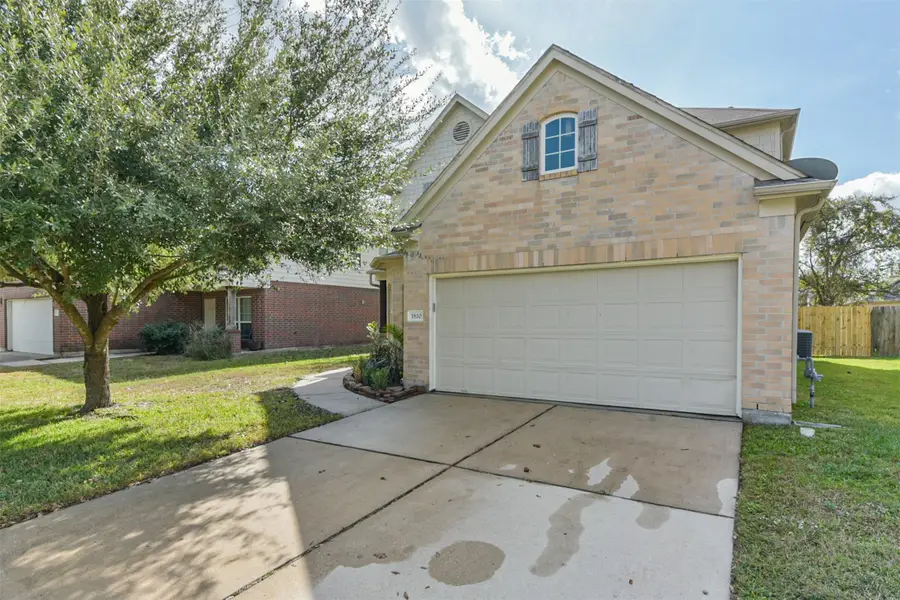 1810 Sun Point Court, Humble, TX 77396 - Image #3