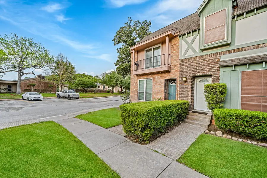 830 Threadneedle Street #240, Houston, TX 77079 - #3