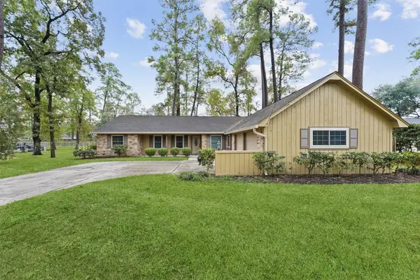 714 Golden Bear Lane, Kingwood, TX 77339