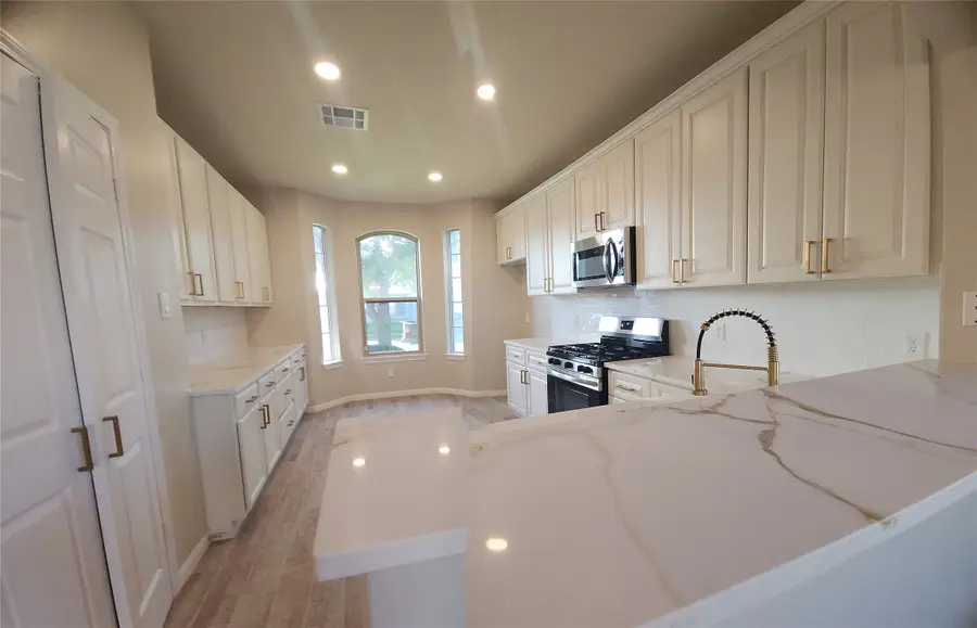 3923 Oak Plank Road, Fresno, TX 77545 - #3