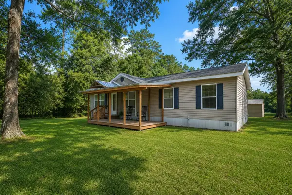 351 Martin Creek Drive, Cleveland, TX 77328