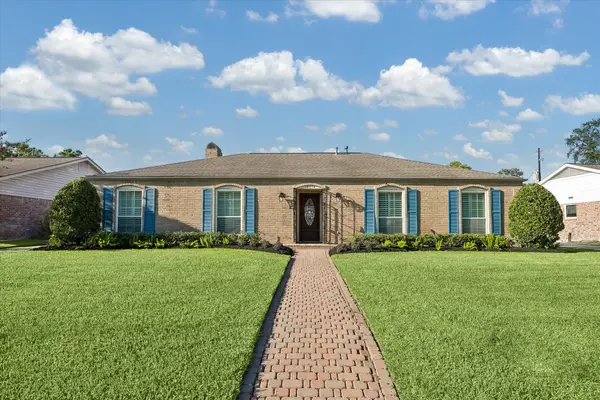 10614 Longmont Drive, Houston, TX 77042