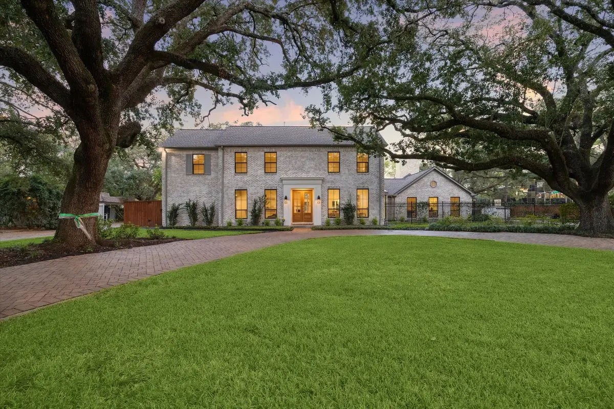 5665 Pine Forest Road, Houston, TX 77056 - Image #1