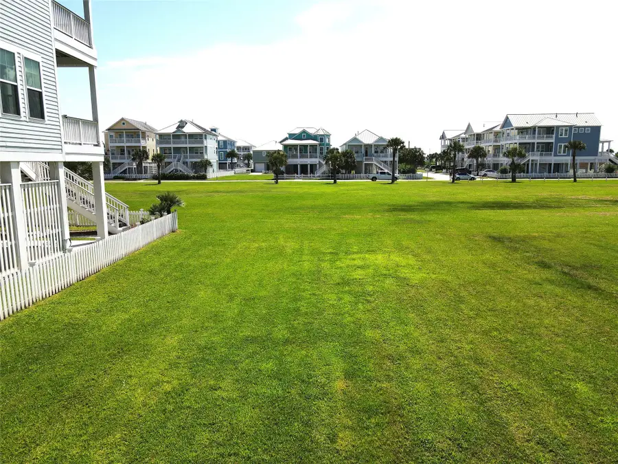 3818 Periwinkle, Galveston, TX 77554 - #3