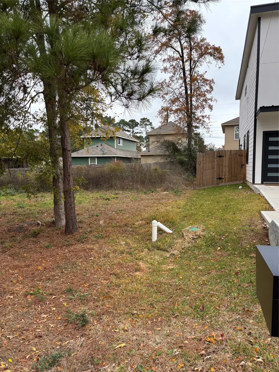 16708 E Ivanhoe, Montgomery, TX 77316 - #2