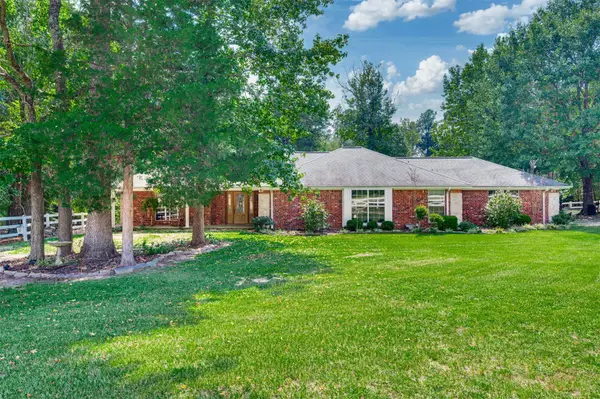 3269 An County Road 153, Palestine, TX 75801