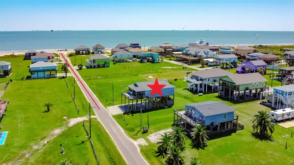 881 Buell, Port Bolivar, TX 77650