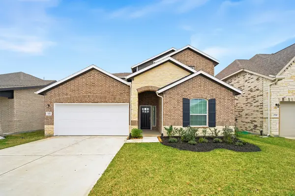 1722 Navigation Lane, Angleton, TX 77515