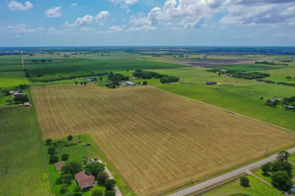 11810 Zamanek Road, Needville, TX 77461