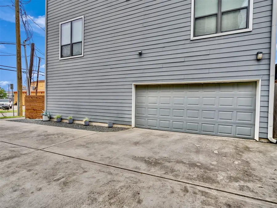 1206 W 14th Street, Houston, TX 77008 - Image #3