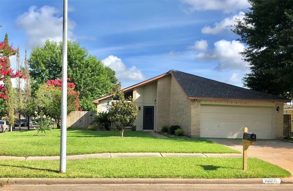 10810 Swan Glen Drive, Houston, TX 77099 - #1