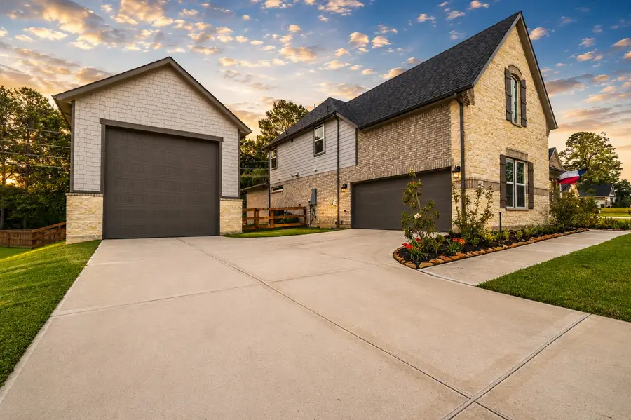 534 Black Bronco Rd, Magnolia, TX 77354 - #2