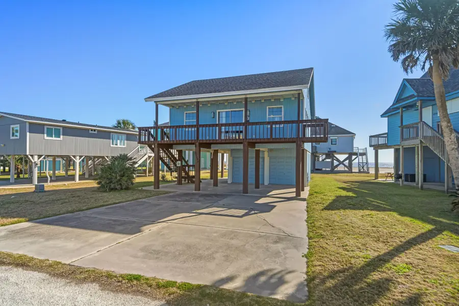 12625 W Ventura Drive W, Galveston, TX 77554 - Image #2