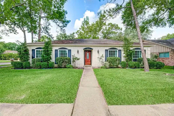 12658 Westella Drive, Houston, TX 77077
