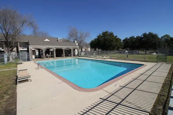 3900 Woodchase Drive #123, Houston, TX 77042