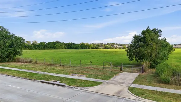 TBD Gillpkwy, Mont Belvieu, TX 77523