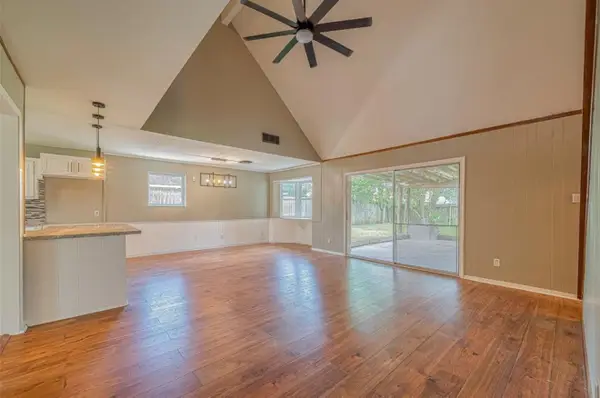 10902 Sagevale Lane, Houston, TX 77089