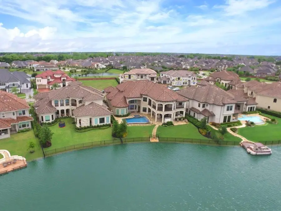 70 Sunset Park Lane, Sugar Land, TX 77479 - Image #2