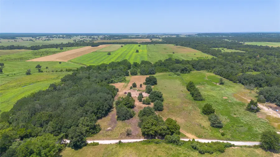 000 Devault Lane, Brenham, TX 77833 - Image #2