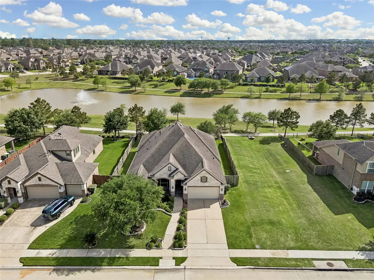 2202 Meadow Wind Drive, Pearland, TX 77089 - #1