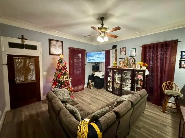 1106 40th Street, Galveston, TX 77550 - Image #2