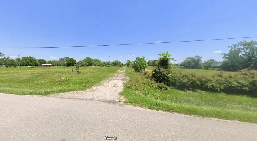2217 Shanks Road, Angleton, TX 77515 - Image #2
