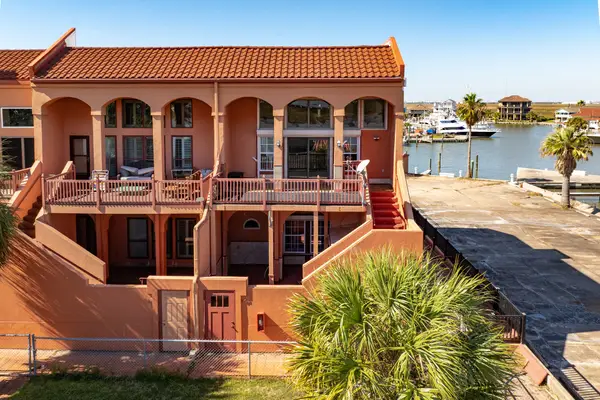 411 Sailfish Lane #101, Freeport, TX 77541