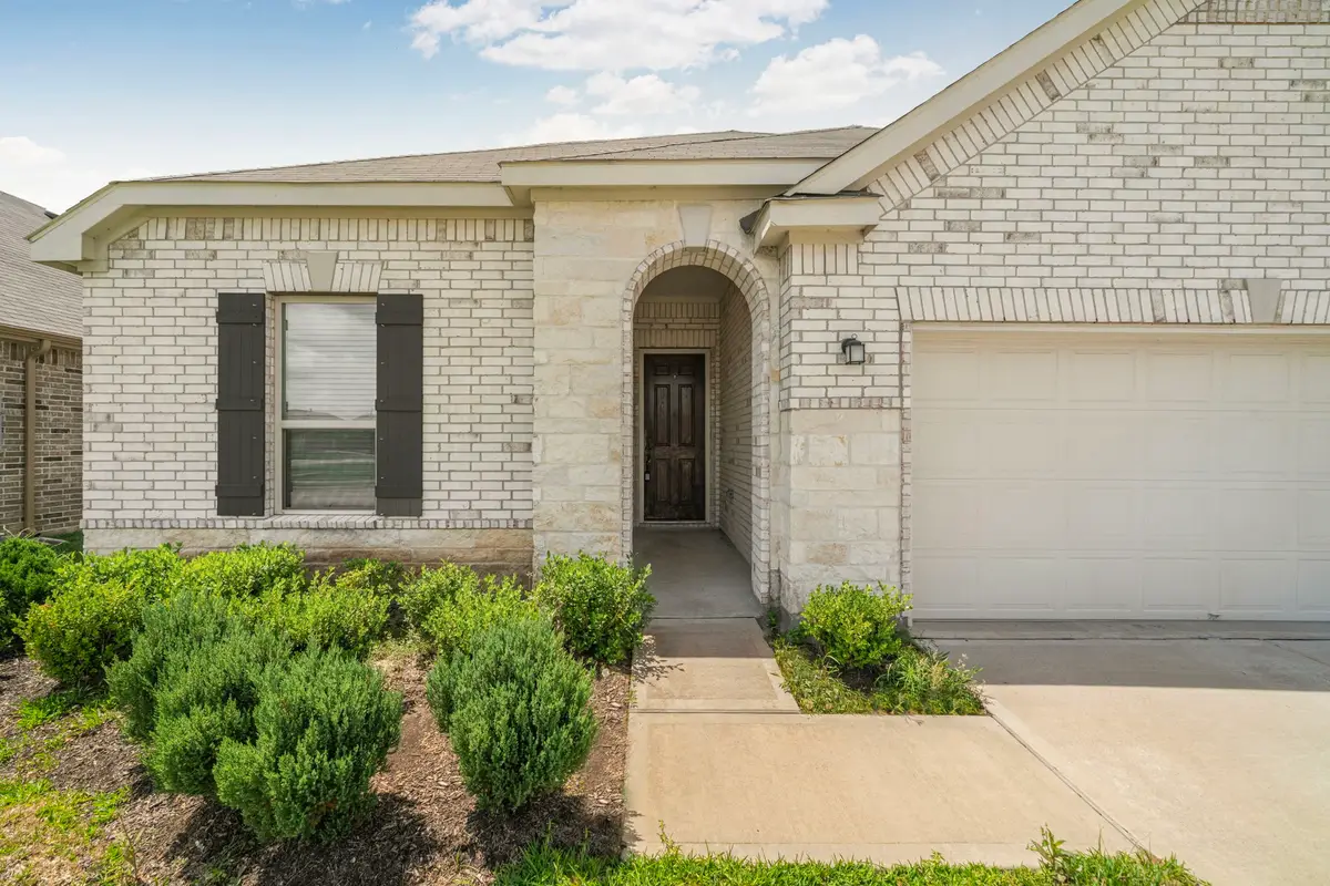 2012 Rebel Way, Alvin, TX 77511 - #1