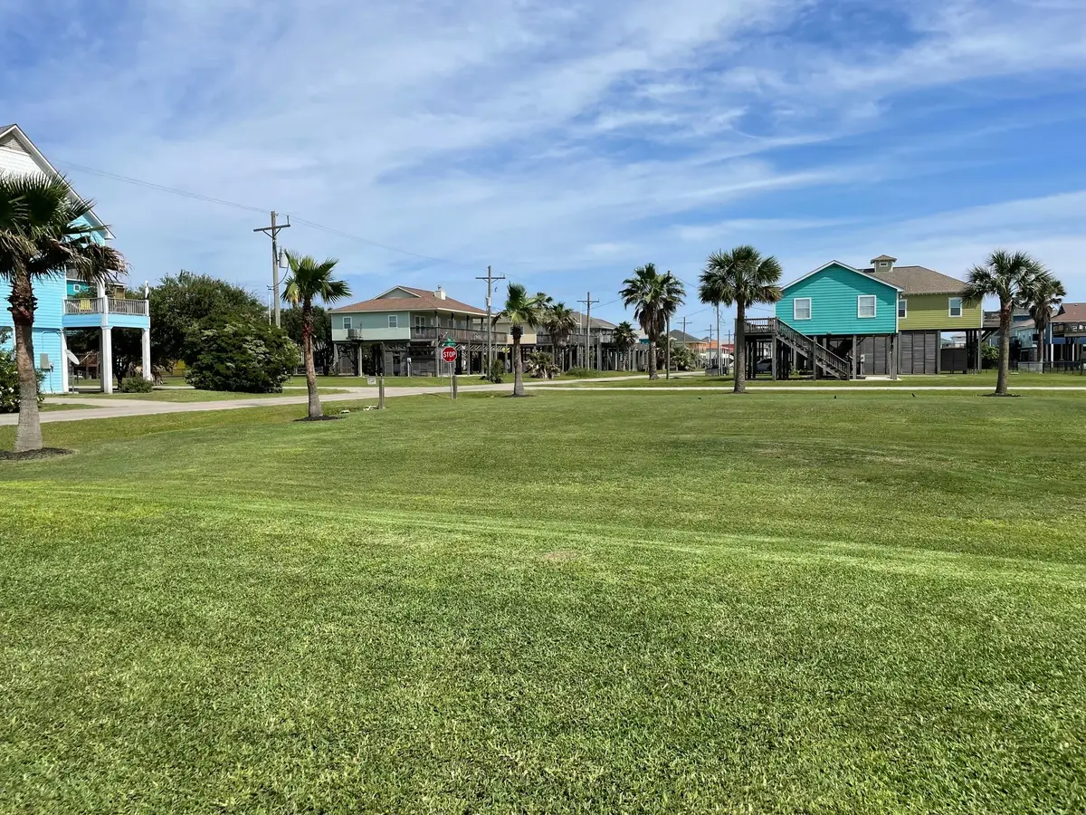941 Gulfview Drive, Crystal Beach, TX 77650 - #1