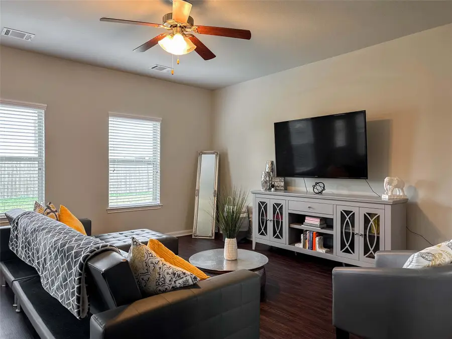 2 Eagle Lake Court, Manvel, TX 77578 - Image #2