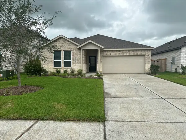 1838 New Dawn Drive, Angleton, TX 77515