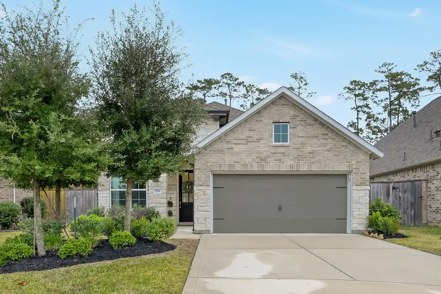105 Dove Springs Court, Conroe, TX 77304 - Image #2